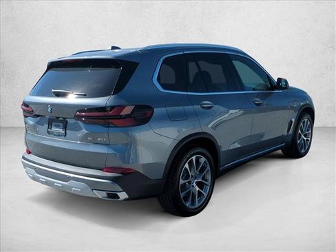 New 2026 BMW X5 sDrive40i w/ Premium Package RWD image 2