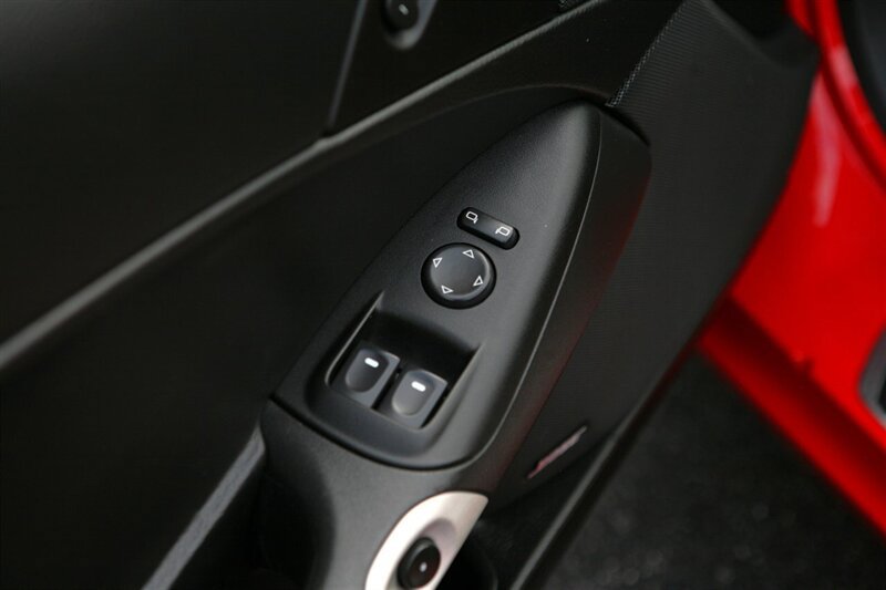 Used 2013 Chevrolet Corvette 427 w/ 1SB Preferred Equipment Group RWD image 17