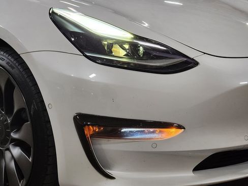 Used 2022 Tesla Model 3 Performance image 13