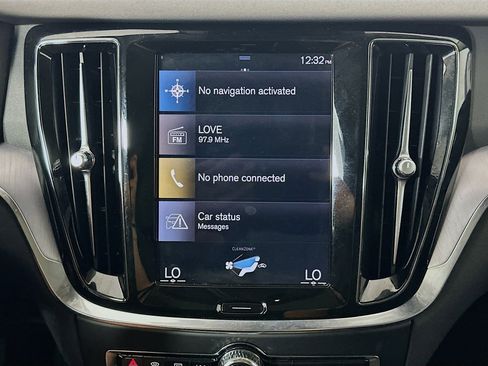Used 2020 Volvo S60 T5 Momentum FWD image 21