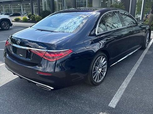 Used 2023 Mercedes-Benz S 580 4MATIC Sedan image 3