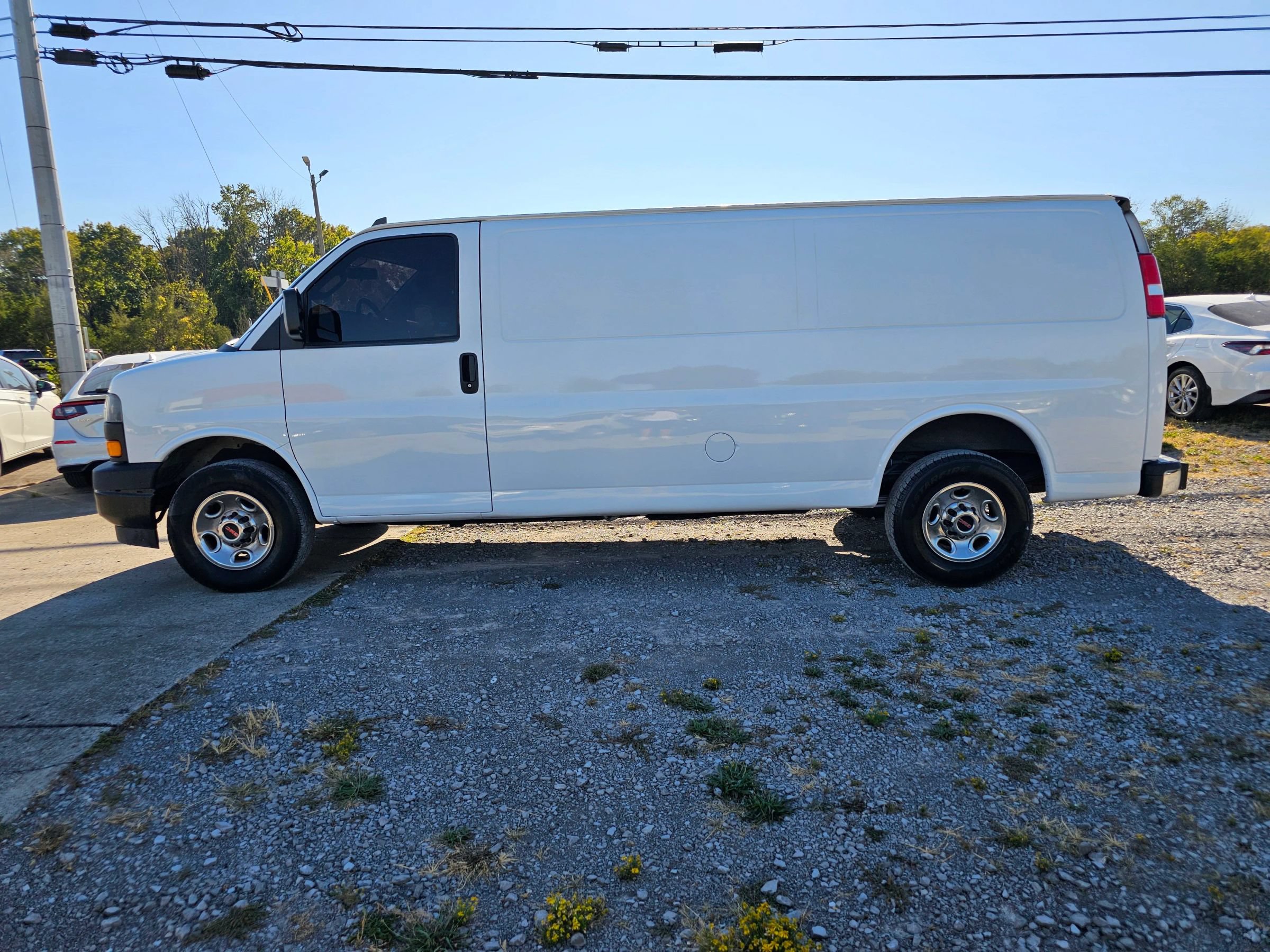 Used 2023 GMC Savana 2500 Extended w/ Driver Convenience Package RWD image 13