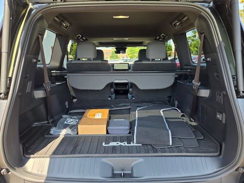 Used 2024 Lexus GX 550 w/ Accessory Package (Z1) AWD/4WD image 17