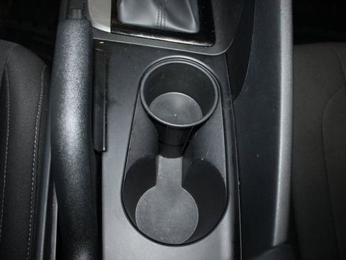 Used 2023 Hyundai Elantra SEL image 32