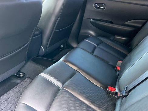 Used 2019 Nissan Leaf SL w/ SL Technology Package FWD image 14