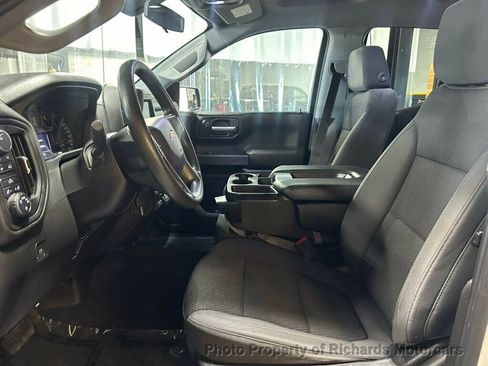 Used 2021 Chevrolet Silverado 1500 Custom AWD/4WD image 12
