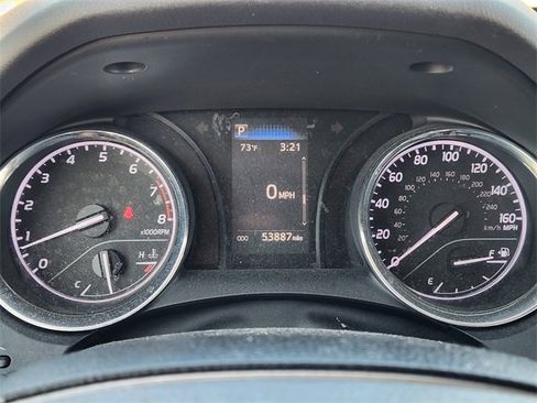 Used 2019 Toyota Camry SE image 13