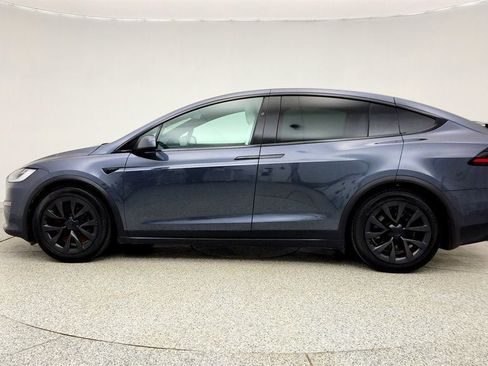 Used 2022 Tesla Model X Plaid image 8