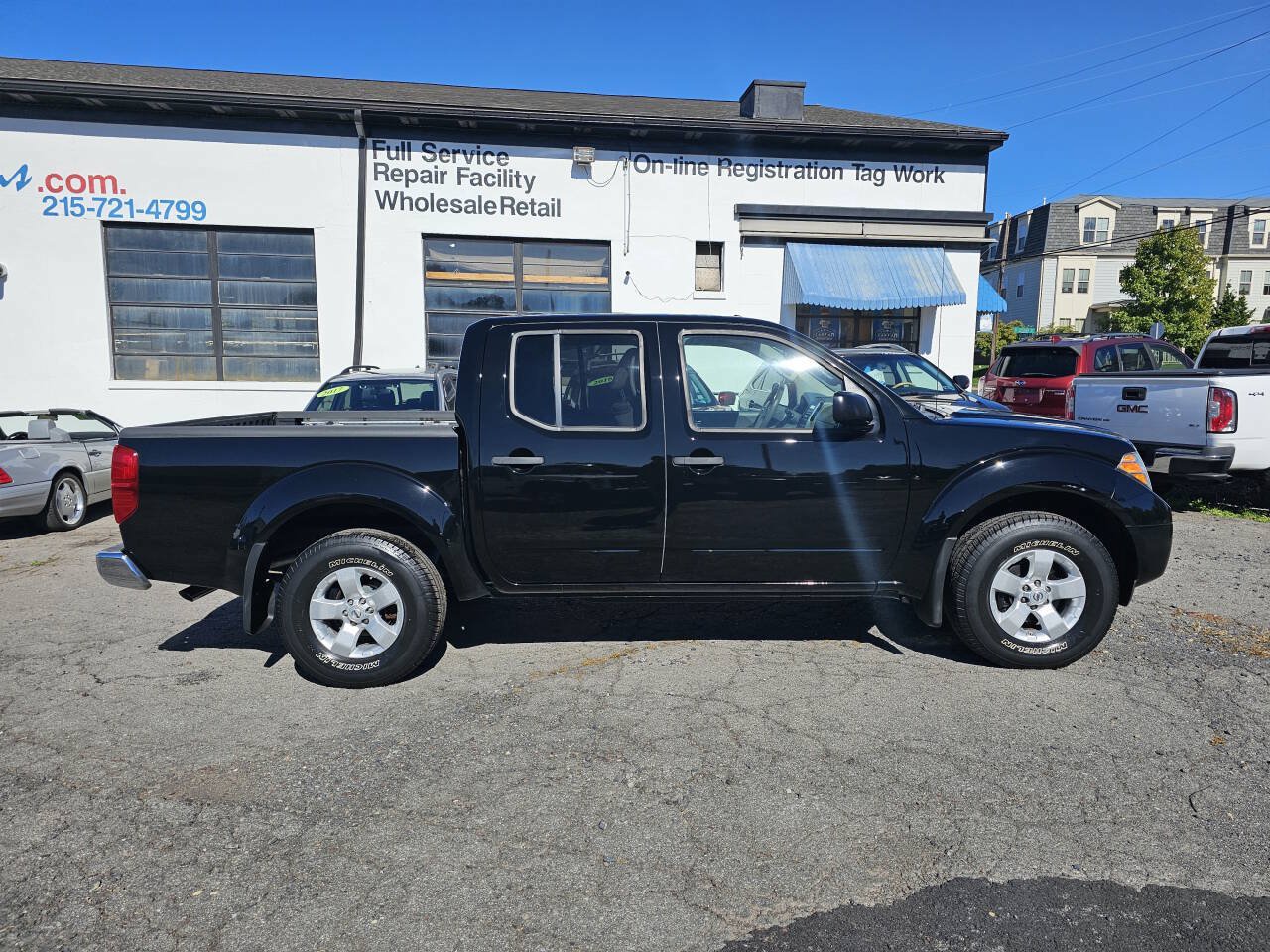 Used 2012 Nissan Frontier SV w/ SV Premium Utility Pkg AWD/4WD image 4