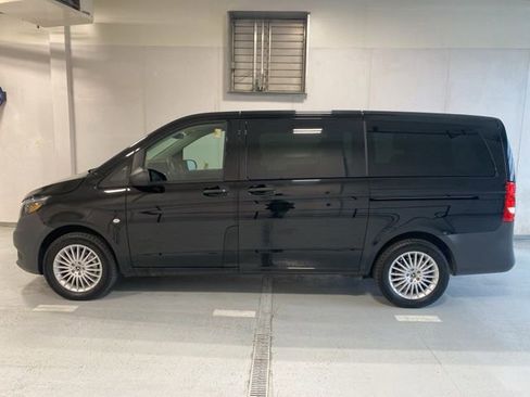 Used 2023 Mercedes-Benz Metris Passenger image 8