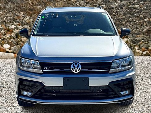 Used 2021 Volkswagen Tiguan SE R-Line image 3