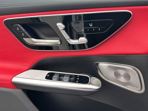 New 2026 Mercedes-Benz GLC 300 4MATIC image 11