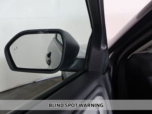 Used 2025 Ford Explorer Active image 4