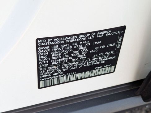 Used 2023 Volkswagen ID.4 Pro S AWD/4WD image 40