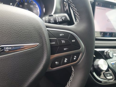 New 2026 Chrysler Pacifica Select FWD image 15