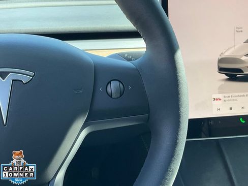 Used 2023 Tesla Model Y Long Range AWD/4WD image 42