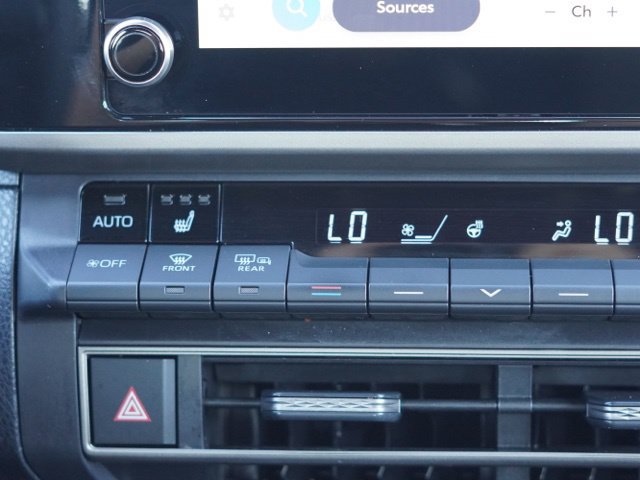 Certified 2025 Toyota Camry SE w/ Convenience Package AWD/4WD image 28