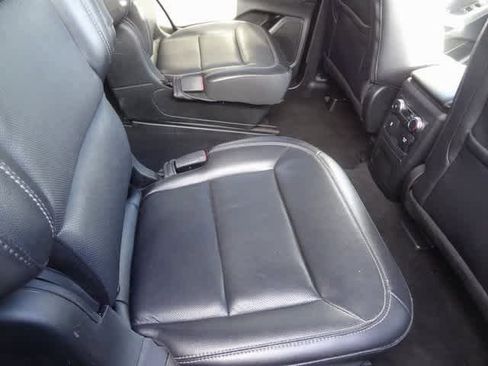 Used 2022 Ford Explorer Limited w/ Equipment Group 301A image 22