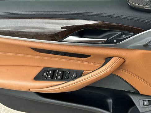 Used 2018 BMW 540i image 10