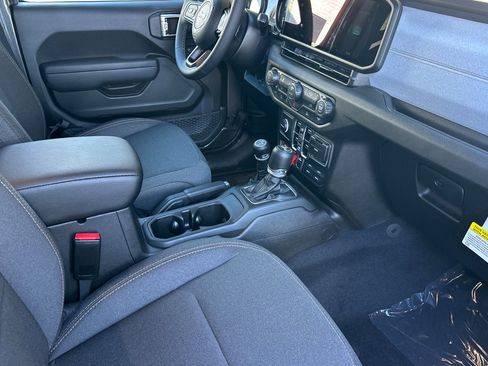 New 2026 Jeep Wrangler Unlimited Sport image 15