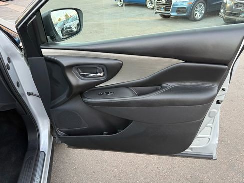 Used 2018 Nissan Murano S image 30