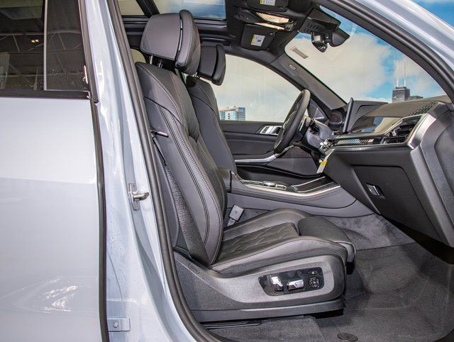 Used 2026 BMW X5 M60i w/ Climate Comfort Package AWD/4WD image 21