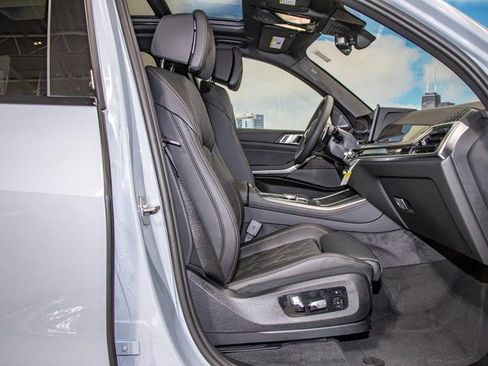 Used 2026 BMW X5 M60i w/ Climate Comfort Package image 21