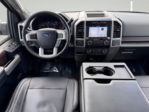 Used 2017 Ford F150 Lariat image 5