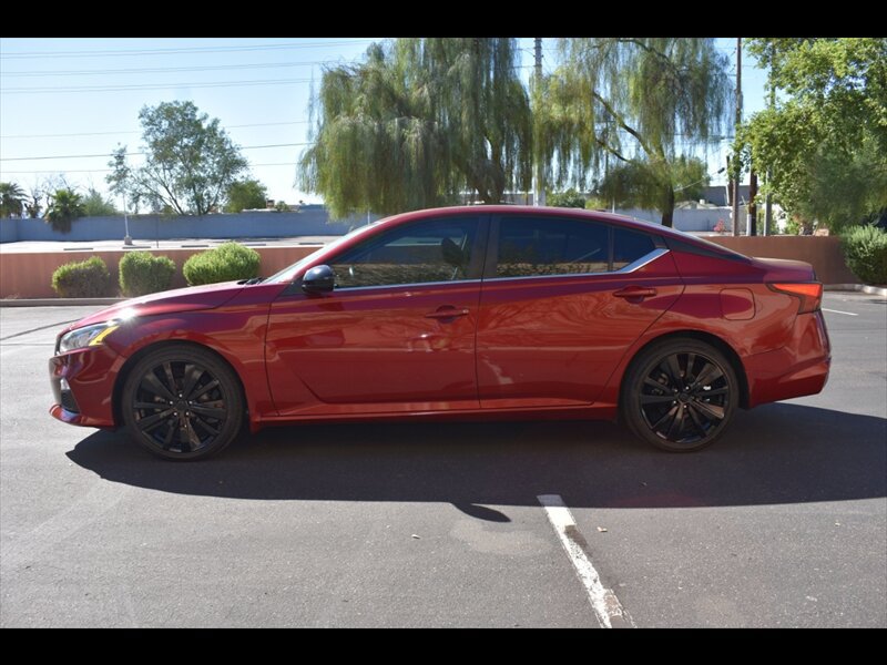 Used 2022 Nissan Altima 2.5 SR FWD image 4