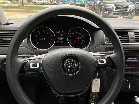 Used 2018 Volkswagen Jetta S FWD image 24