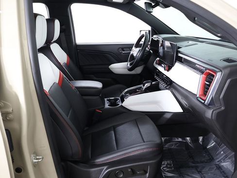 Used 2023 GMC Canyon AT4X AWD/4WD image 34
