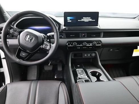 New 2026 Honda Pilot Black Edition image 10