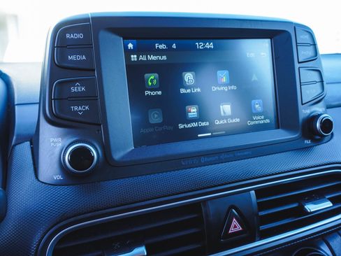 Used 2020 Hyundai Kona Limited image 19