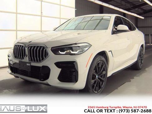 Used 2022 BMW X6 xDrive40i w/ M Sport Package AWD/4WD image 3