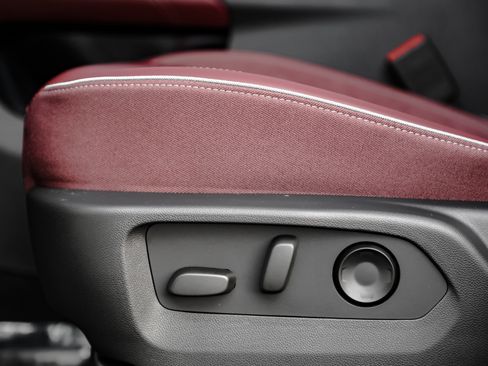 New 2026 Buick Envision Sport Touring image 15