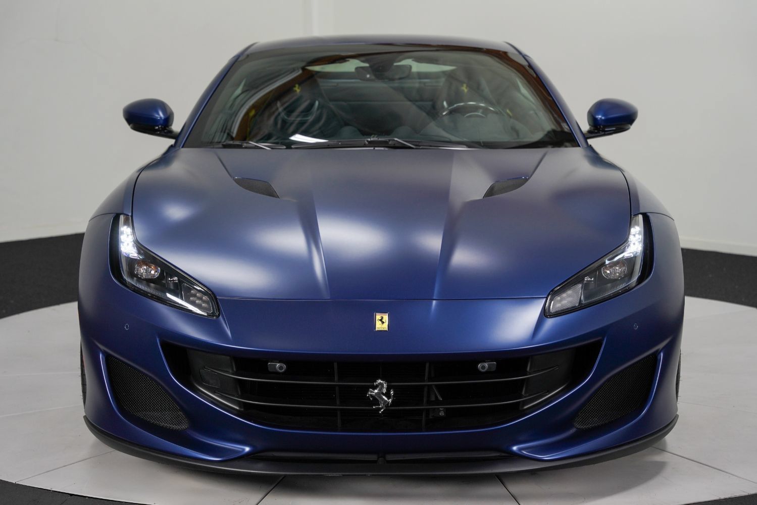 Used 2019 Ferrari Portofino RWD image 11