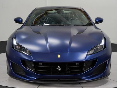 Used 2019 Ferrari Portofino RWD image 11