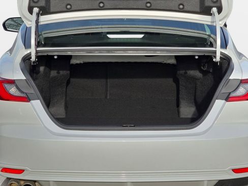 Used 2025 Toyota Camry XSE image 12