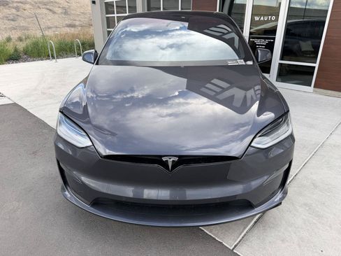 Used 2022 Tesla Model X Plaid AWD/4WD image 3