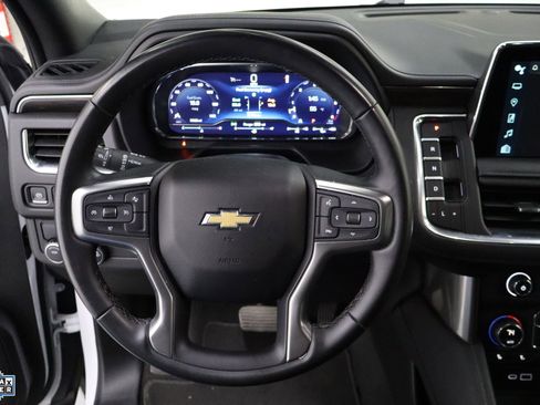 Used 2024 Chevrolet Suburban LT image 17