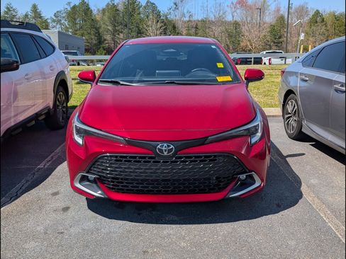 Used 2025 Toyota Corolla XSE image 3