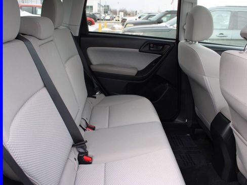 Used 2017 Subaru Forester 2.5i Premium image 21