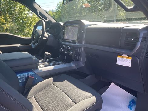New 2026 Ford F150 XLT w/ Equipment Group 302A MID AWD/4WD image 11