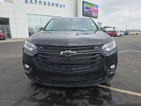 Used 2021 Chevrolet Traverse Premier w/ LPO, Blackout Package image 2