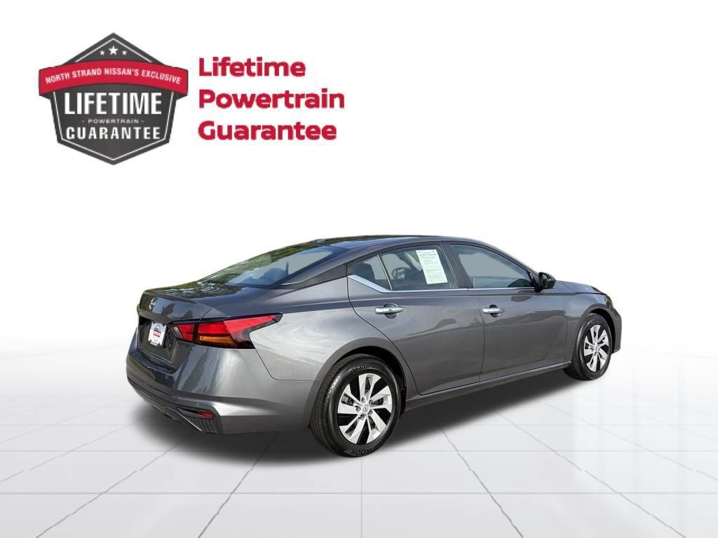 Certified 2025 Nissan Altima 2.5 S FWD image 6