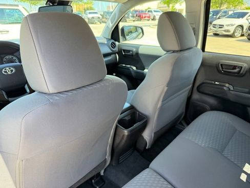 Used 2021 Toyota Tacoma SR w/ SR Convenience Package image 27