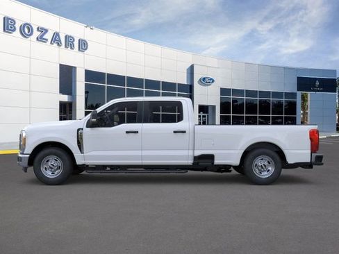 New 2026 Ford F250 XL w/ XL Chrome Package image 3