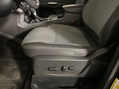 Used 2017 Ford Escape SE w/ Equipment Group 201A image 30