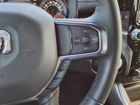 Used 2024 RAM 1500 Laramie image 23