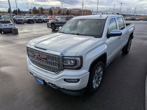 Certified 2018 GMC Sierra 1500 Denali w/ Denali Ultimate Package AWD/4WD image 8